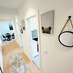 Crespo Flat Next To Avenida Liberdade Location * Lisbon