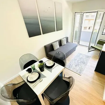 Crespo Flat Next To Avenida Liberdade Location Апартаменты Лиссабон