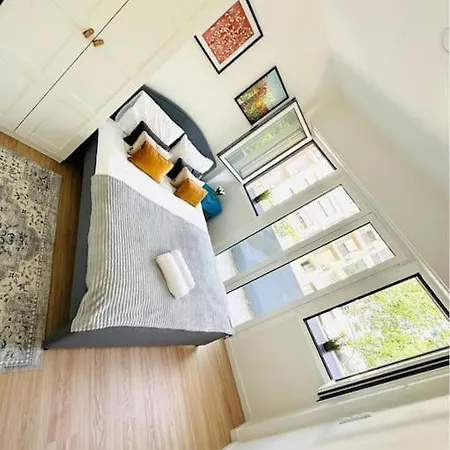Crespo Flat Next To Avenida Liberdade Location Апартаменты Лиссабон