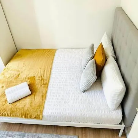 Crespo Flat Next To Avenida Liberdade Location *