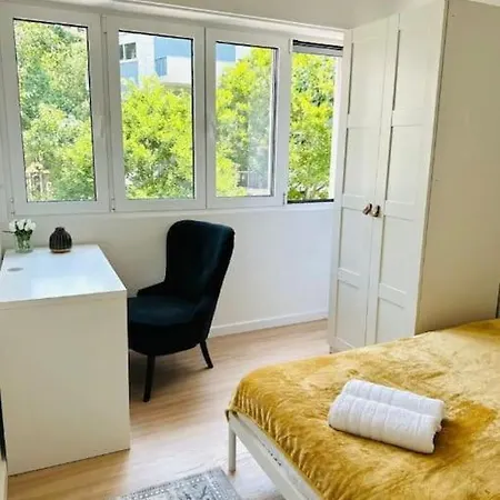 Crespo Flat Next To Avenida Liberdade Location Apartamento *